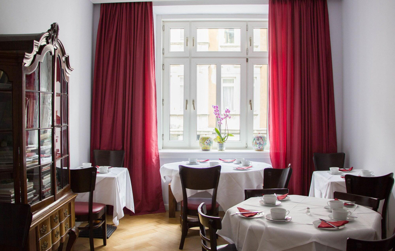 Food & Drinks 5, Das Hotel In Munchen, München