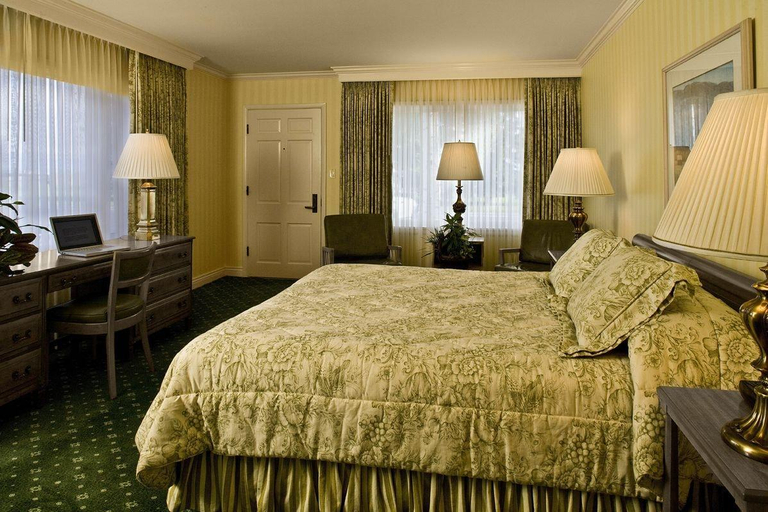 Bedroom 4, Little America Hotel Wyoming, Sweetwater