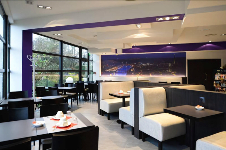 Public Area 2, Brit Hotel Confort Rouen Centre, Seine-Maritime