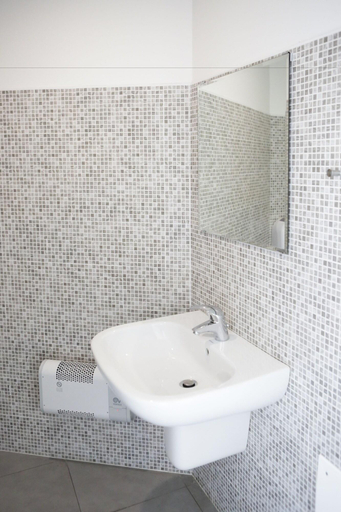 Bathroom 5, Meet Garda Lake Hostel, Verona