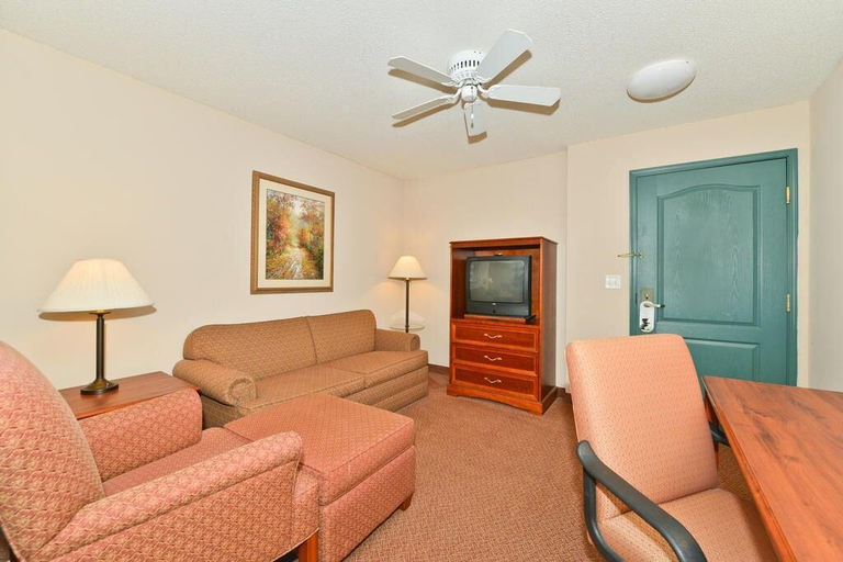 Bedroom 3, FairBridge Inn & Suites Marion, Grant