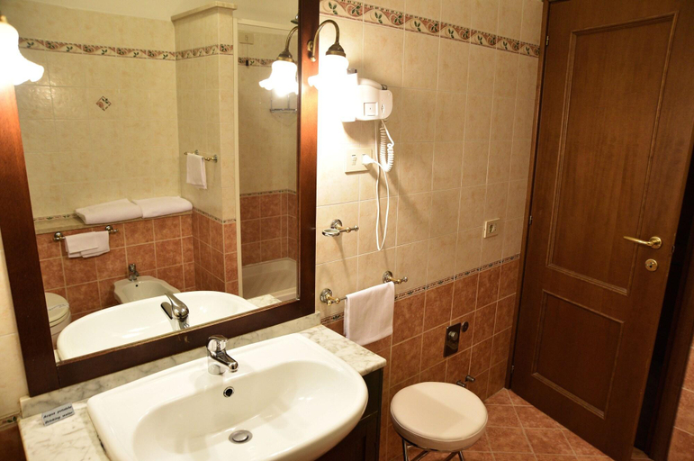 Bathroom 4, Domus Julia, Roma
