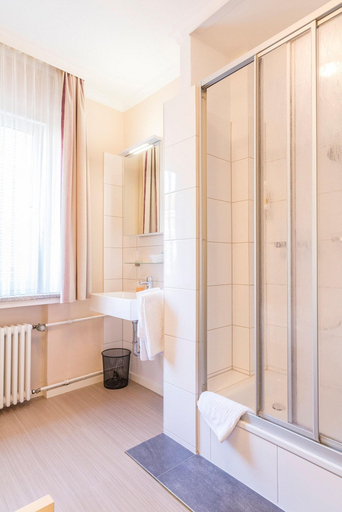 Bathroom 3, Elisabetha, Region Hannover