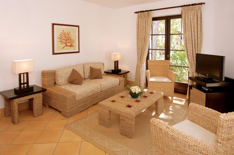 Public Area 5, Pine Cliffs Village, Albufeira