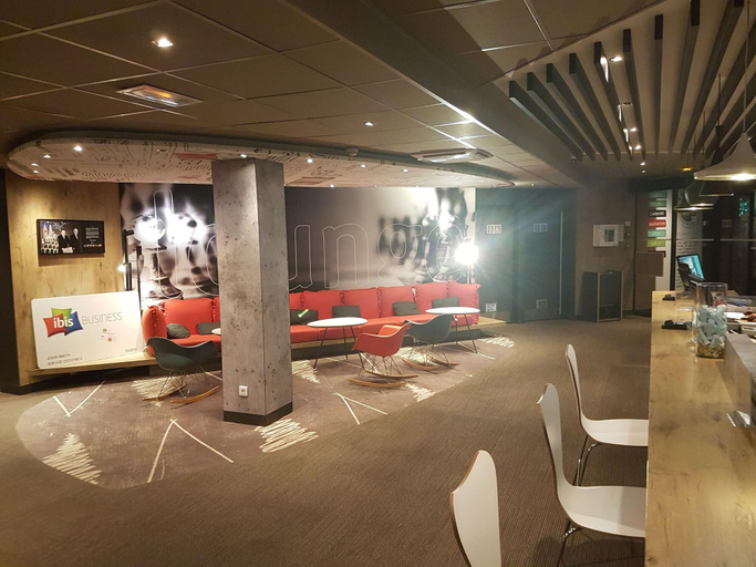 Public Area, Ibis Évry-Courcouronnes, Essonne