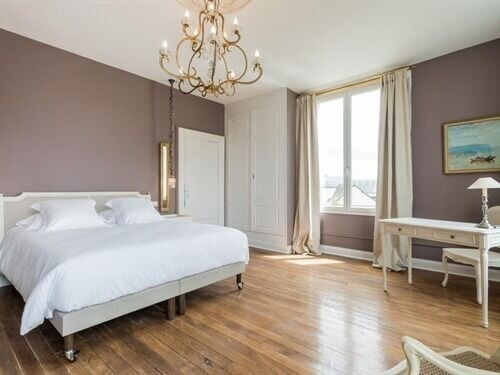 Bedroom 2, La Dixmeresse, Indre-et-Loire