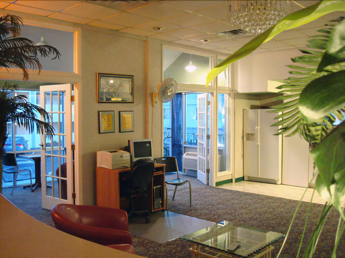 Public Area 3, O'Hare Inn & Suites, Cook