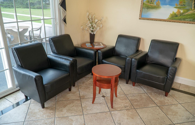 Public Area 2, Sea Breeze Inn, San Luis Obispo