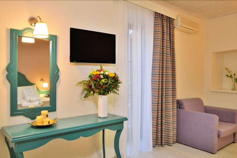 Bedroom 2, Elia Palazzo Hotel, Crete