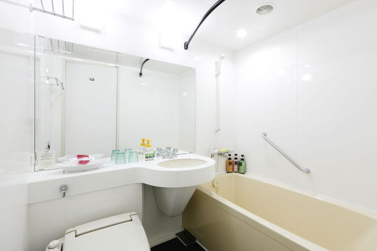Bathroom 5, Hotel Resol Gifu, Gifu