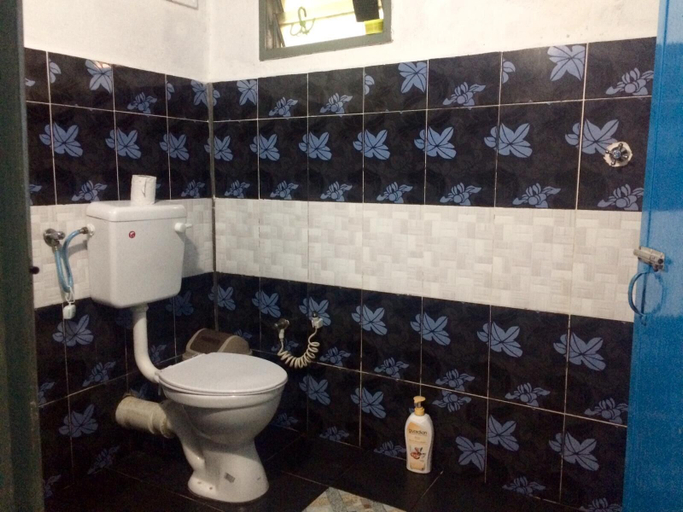 Bathroom 5, BONOBO Hostel Langkawi, Langkawi