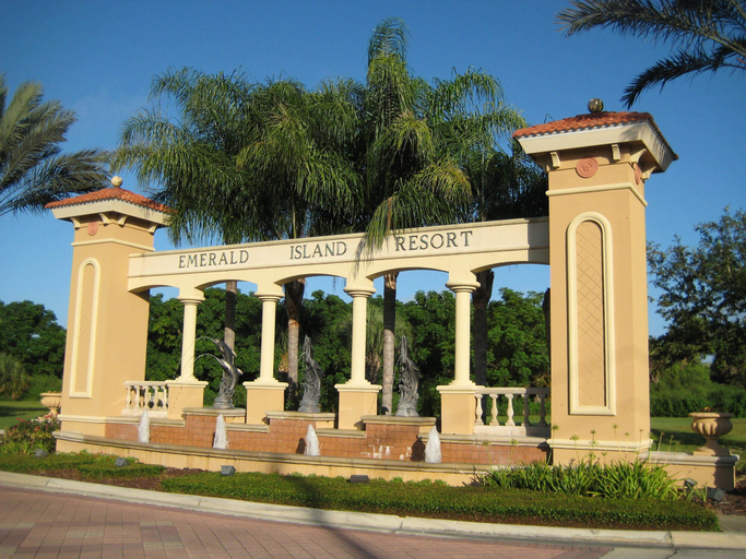 Exterior & Views 2, Emerald Island Resort, Osceola