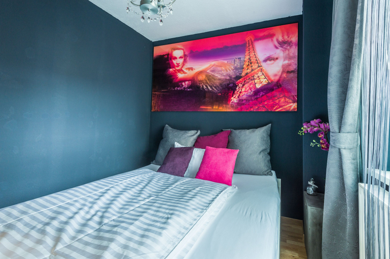 Bedroom 4, Little Savoy, Mannheim