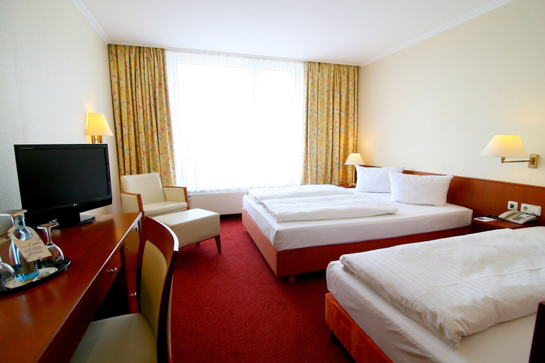 Bedroom 2, Alleehotel Europa, Bergstraße