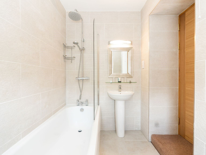 Bathroom 3, Royal Oak Braithwaite, Cumbria