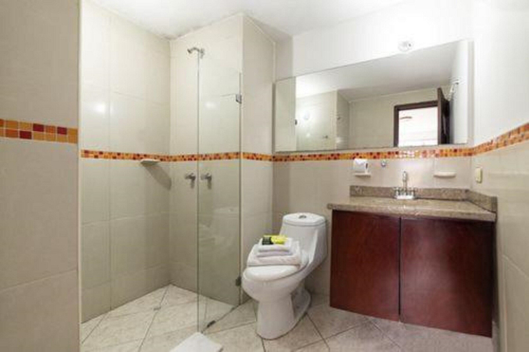Bathroom, Hotel Arena Plaza Inn, Santafé de Bogotá