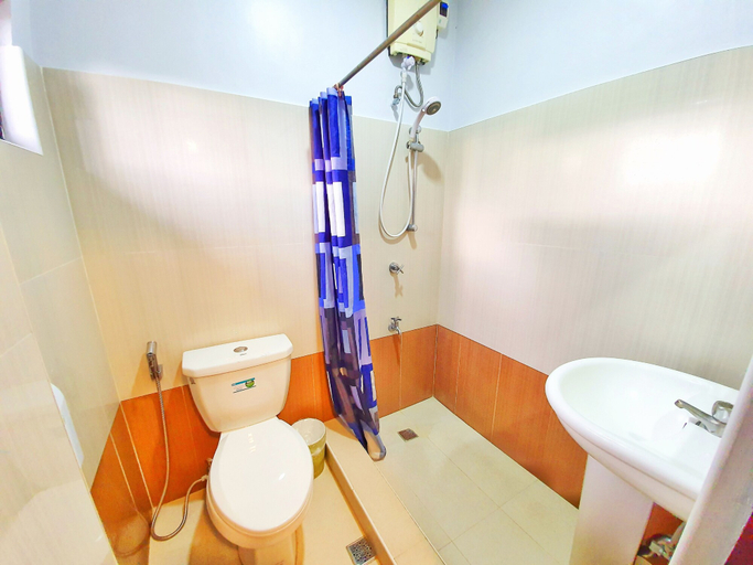 Bathroom, Asiaten Hotel, Tarlac City