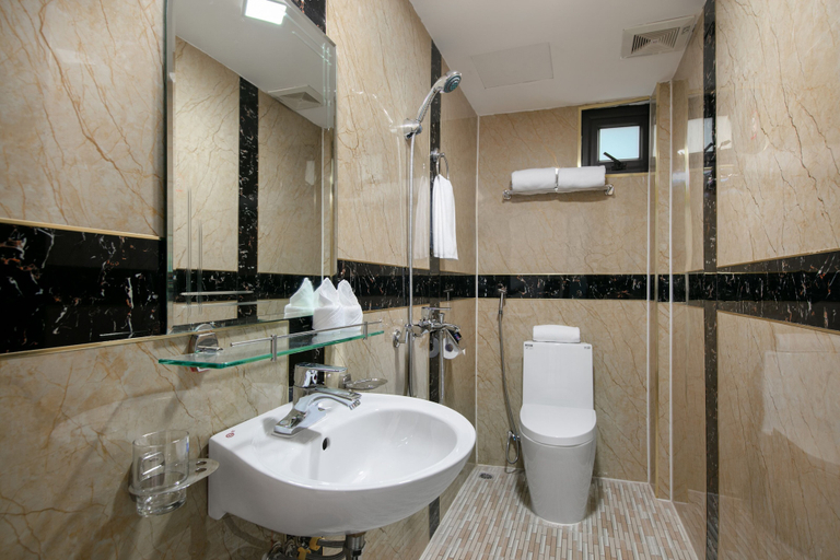 Bathroom 5, Aparthanoi, Từ Liêm
