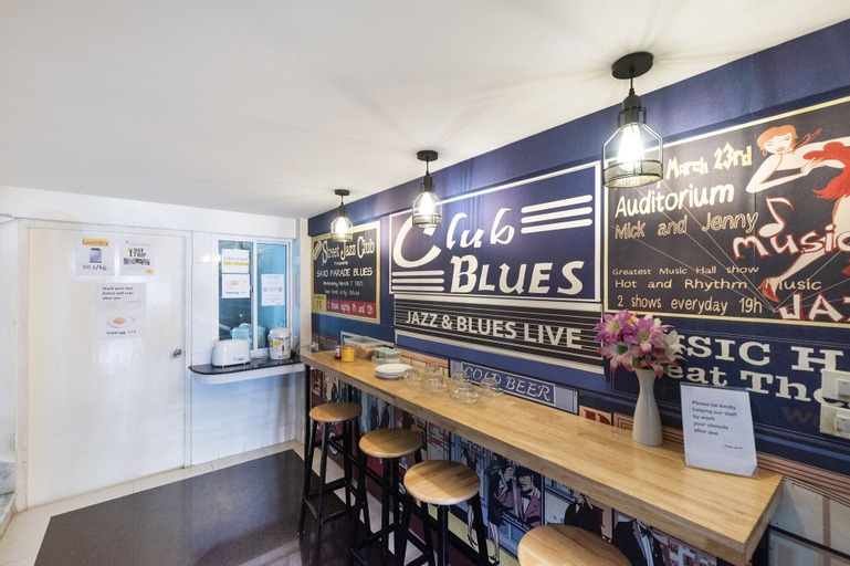 At Khaosan Hostel - Adults Only, Phra Nakhon