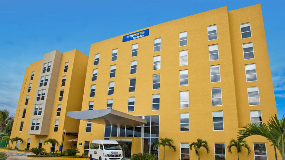 Exterior & Views 2, City Express Atlixco, Atlixco