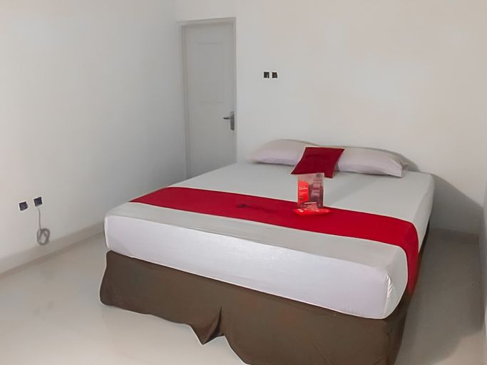 RedDoorz Near Sumber Cirebon, Cirebon