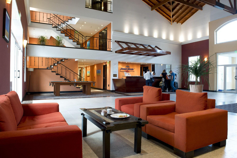 Public Area 4, Howard Johnson Resort Pilar, Pilar