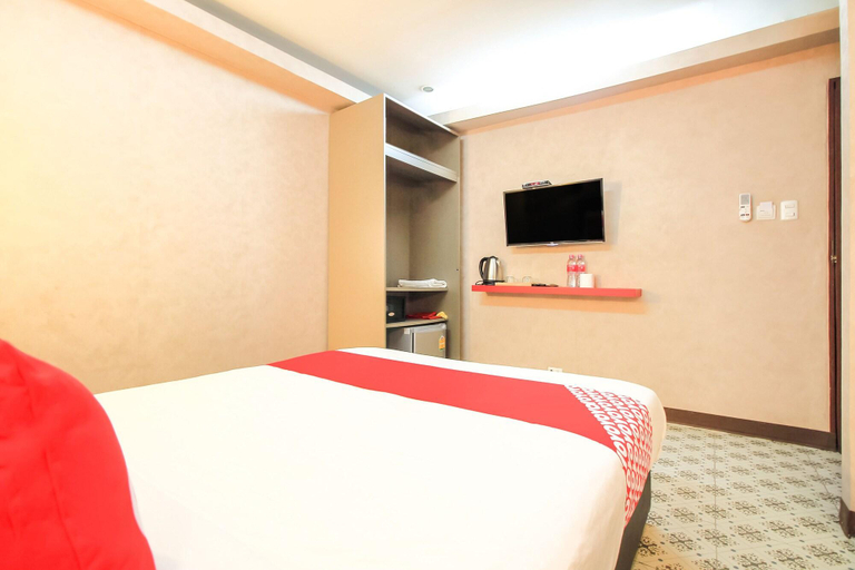 Bedroom 3, Everest Boutique Hotel, Khlong Toey