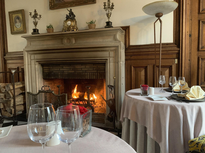Food & Drinks 5, Chateau De Sissi, Seine-Maritime