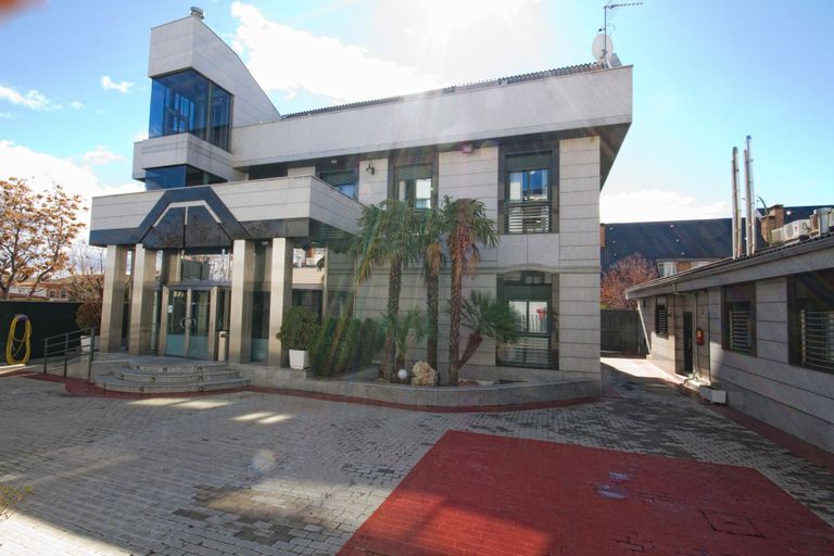 Exterior & Views 2, Hostal Los 5 Pinos, Madrid