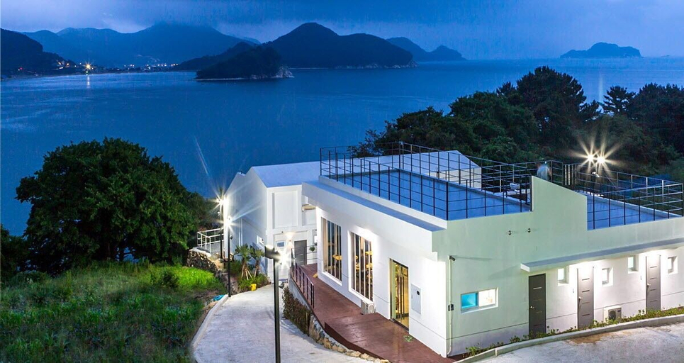 Exterior & Views, Geoje Star Marine Pool Villa Pension - V, Geoje