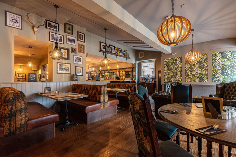Food & Drinks 5, Kings Arms and Royal Hotel , Surrey
