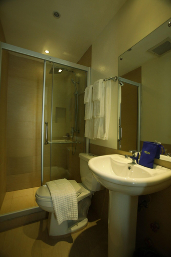 Bathroom 4, Fersal Hotel Malakas, Quezon City