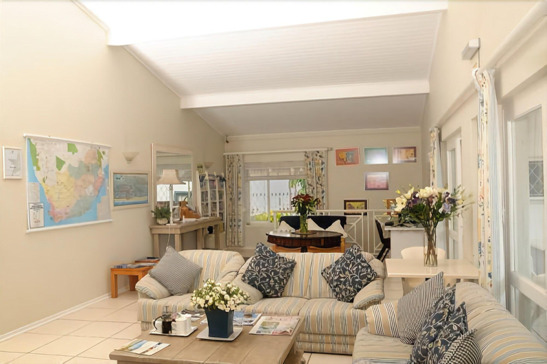 Public Area 4, Flamingo Rocks, eThekwini
