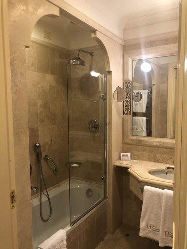 Bathroom 5, Fonteverde Thermal Spa Resort | Tuscany, Siena