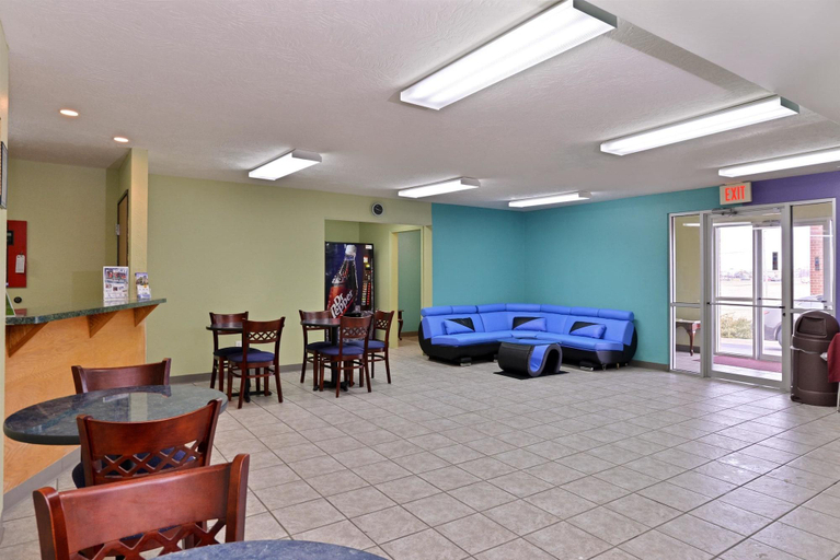 Public Area 2, Americas Best Value Inn Seymour, Webster