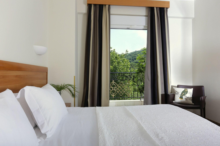 Bedroom 4, Chloe, West Macedonia