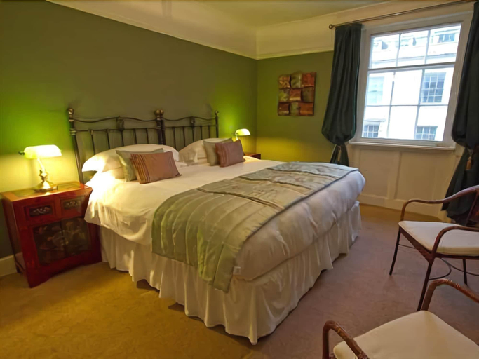 Bedroom 1, Westwood House, Dorset