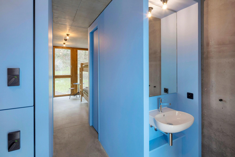 Bathroom 4, Youth Hostel Bern, Bern