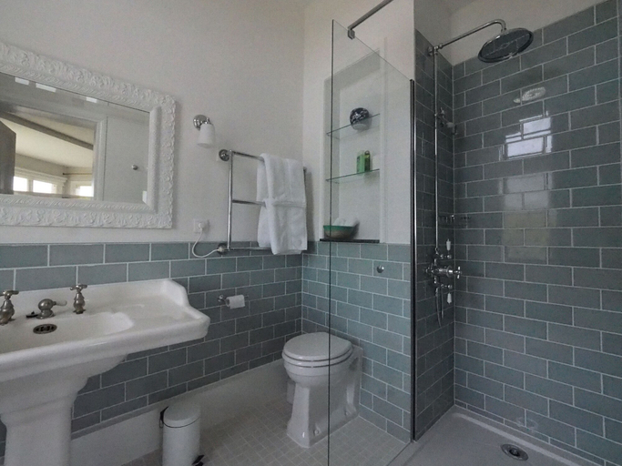 Bathroom 5, Manoir de Beauregard - Cunault, Maine-et-Loire