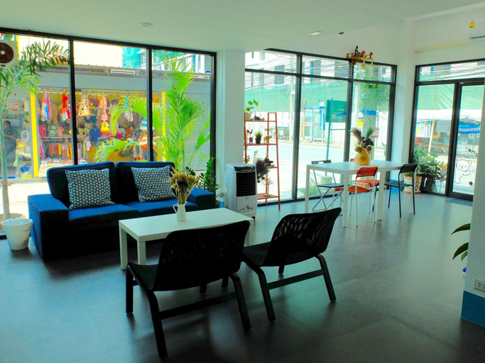 Public Area 3, We Inn, Don Muang