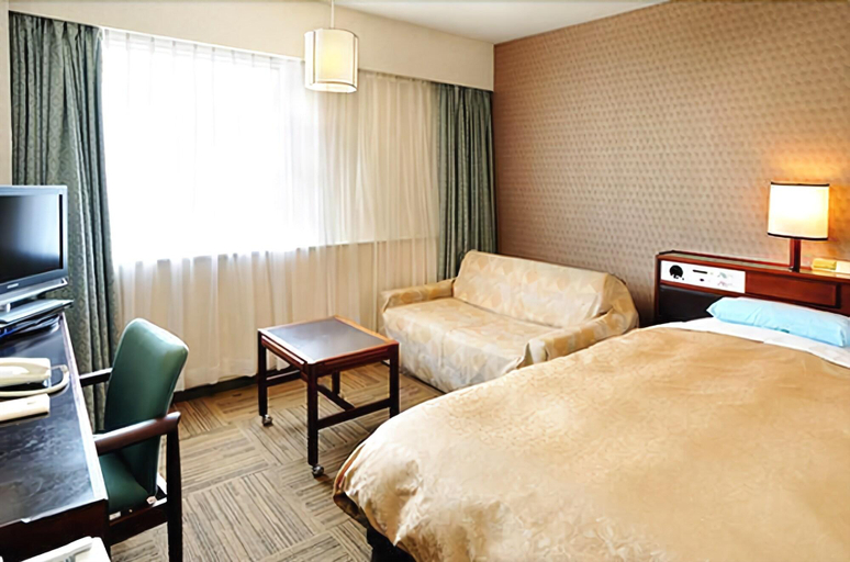 Bedroom 3, Bandai Silver Hotel, Niigata