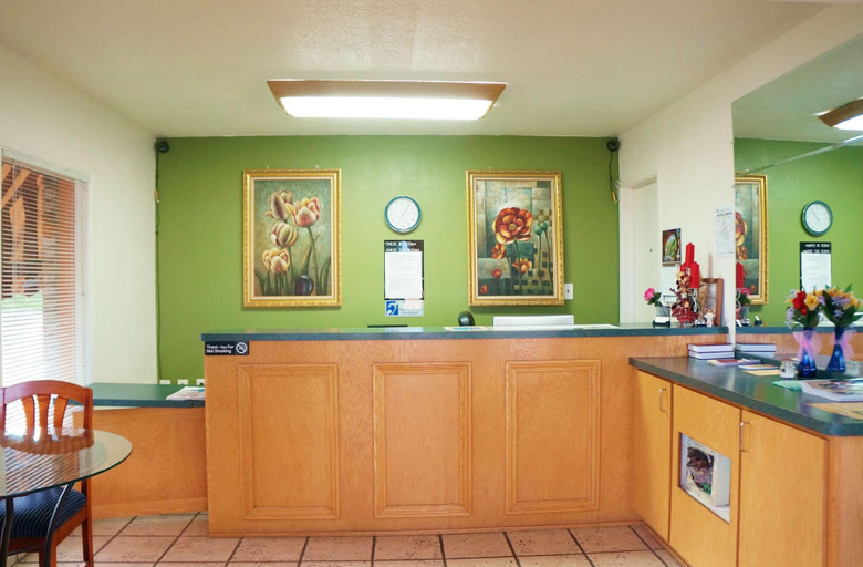 Public Area 2, Classic Inn Red Bluff, Tehama