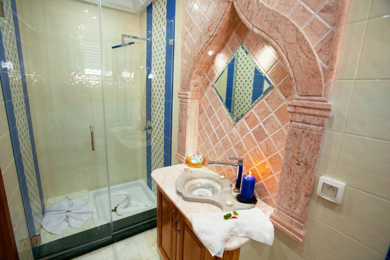 Bathroom 5, Dar Jamila, Mahdia