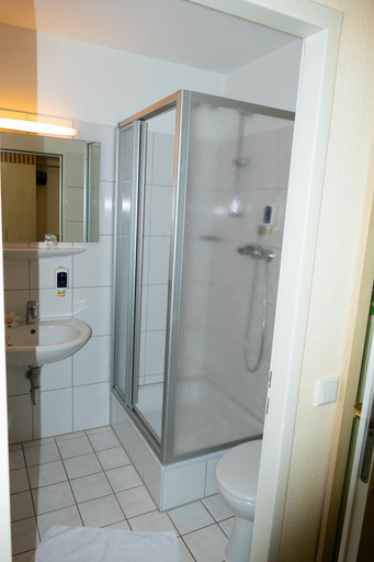 Bathroom 4, City Partner Hotel Central Wuppertal, Wuppertal