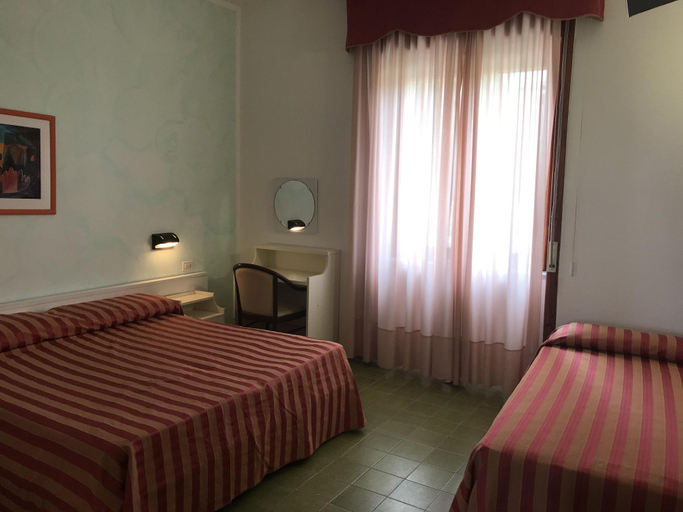 Bedroom 3, Sporting Club America, Salerno