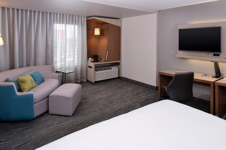 Bedroom 3, Courtyard Saskatoon Airport, Division No. 11