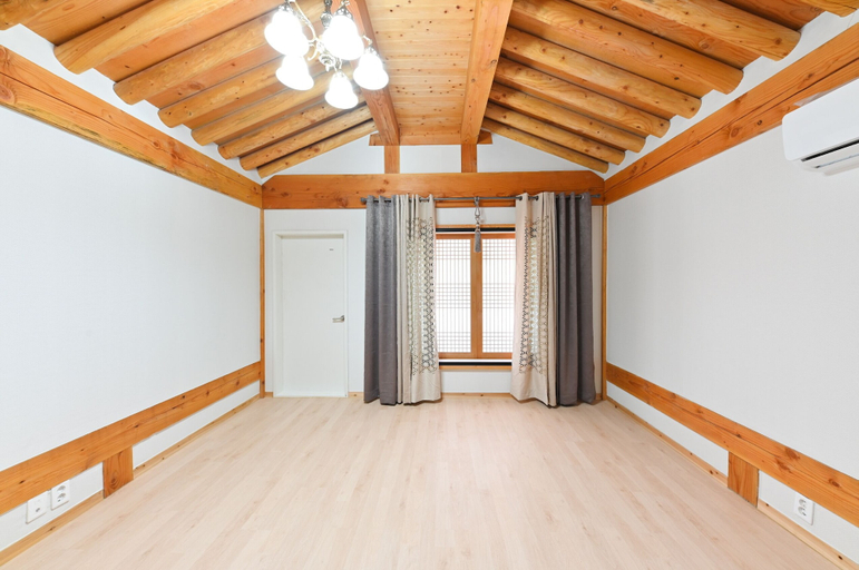 Public Area 2, Gyeongju the Silla Hanok Hotel, Gyeongju