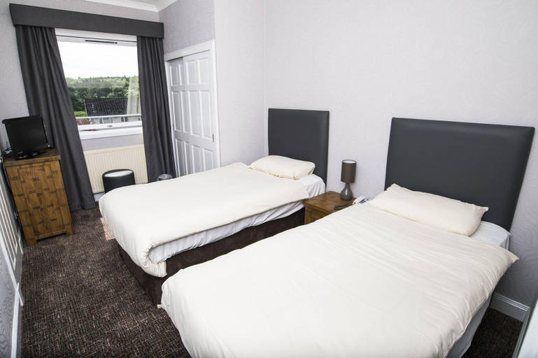 Bedroom 3, Douglas Arms Hotel, Aberdeenshire
