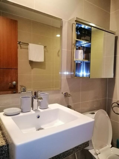 Bathroom 3, One Uptown Residences by Central Flats, Taguig