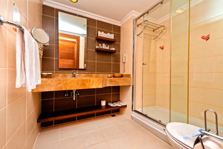 Bathroom 5, Kirman Leodikya Resort, Manavgat